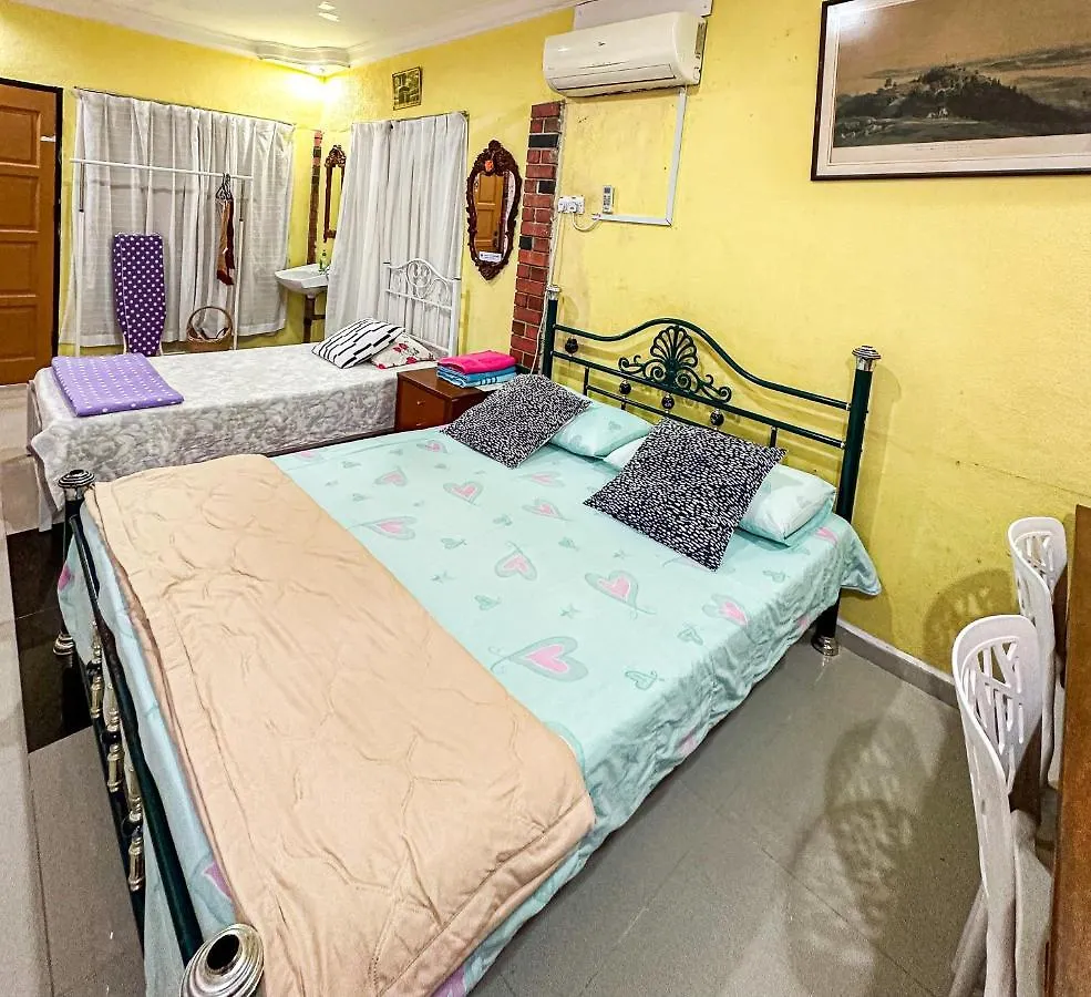 Dusun Indah Cottage 1 바얀레파스 말레이시아